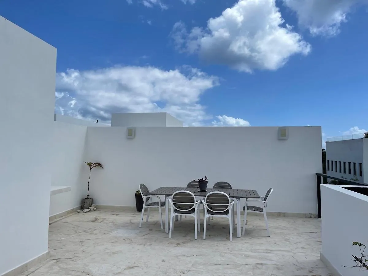 Upscale 2Br Penthouse With Watergolf View Apartment Chacalal