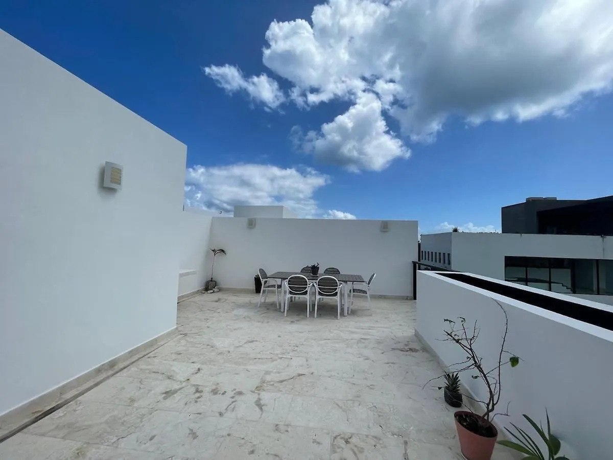 Upscale 2Br Penthouse With Watergolf View Apartment Chacalal